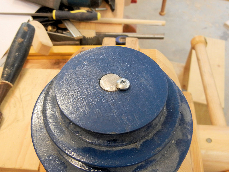 attach pulley to shaft